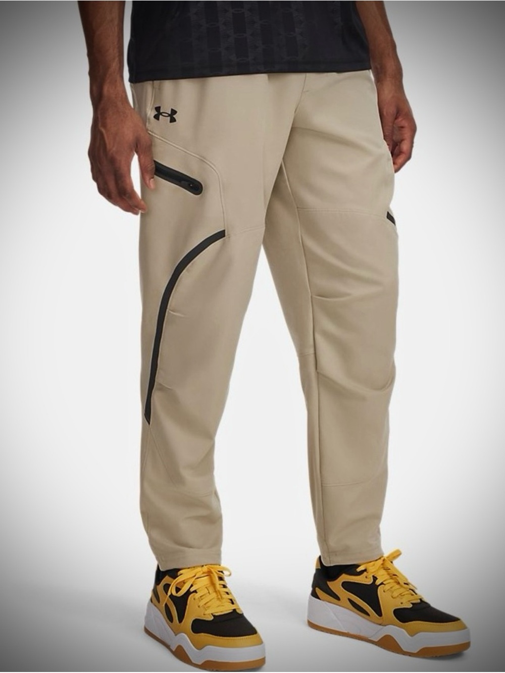 🆕 Under Armour Cargo Pants NWT size Medium in Khaki Black